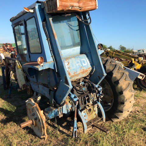 Used Ford 8600 Tractor parts.