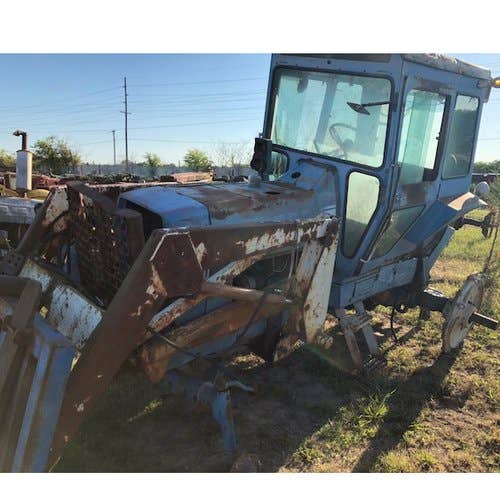 Used Ford 8600 Tractor parts.
