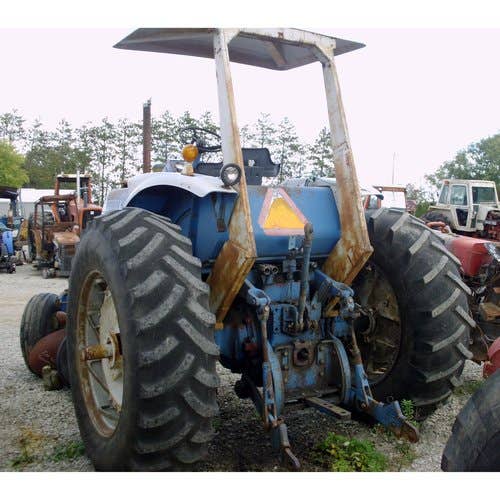 Used Ford 8600 Tractor parts.