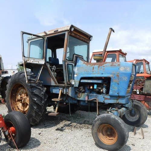 Used Ford 8600 Tractor parts.