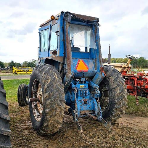 Used Ford 8600 Tractor parts.