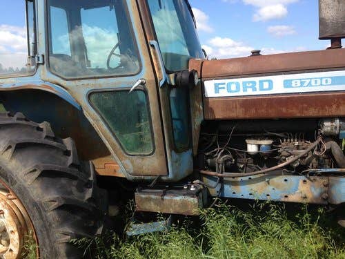 Used Ford 8700 Tractor parts.