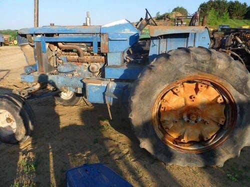 Used Ford 8700 Tractor parts.