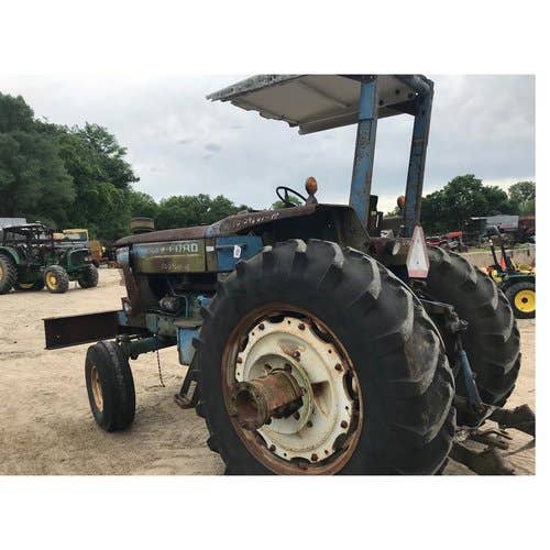 Used Ford 8700 Tractor parts.
