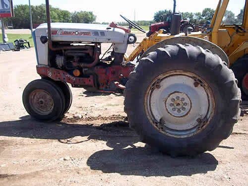 Used Ford 900 Tractor parts.