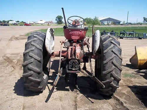 Used Ford 900 Tractor parts.