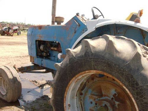 Used Ford 9000 Tractor parts.