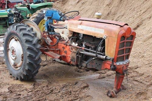 Used Ford 901 Tractor parts.