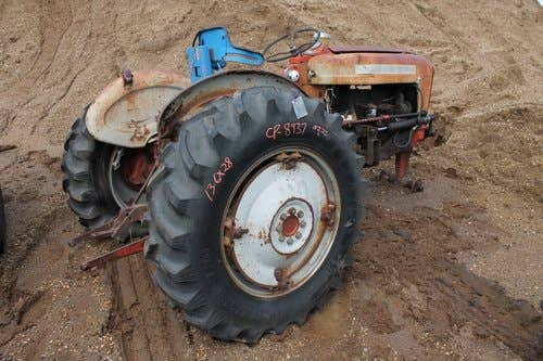 Used Ford 901 Tractor parts.