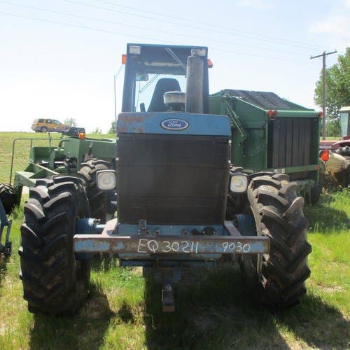 Used Ford 9030 Tractor parts.