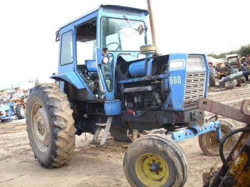 Used Ford 9600 Tractor parts.