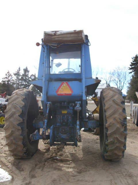 Used Ford 9600 Tractor parts.