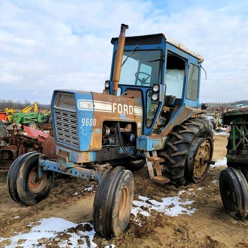 Used Ford 9600 Tractor parts.