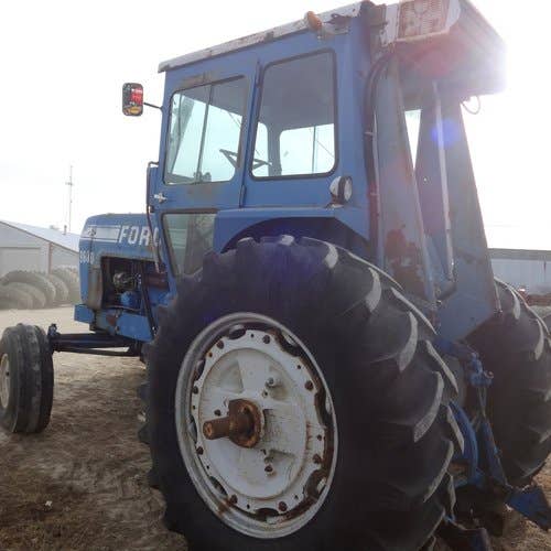 Used Ford 9600 Tractor parts.