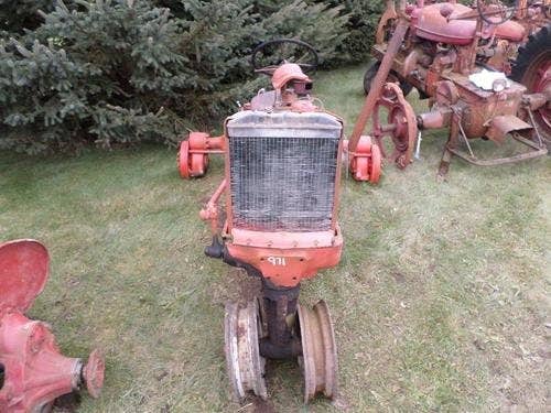 Used Ford 971 Tractor parts.