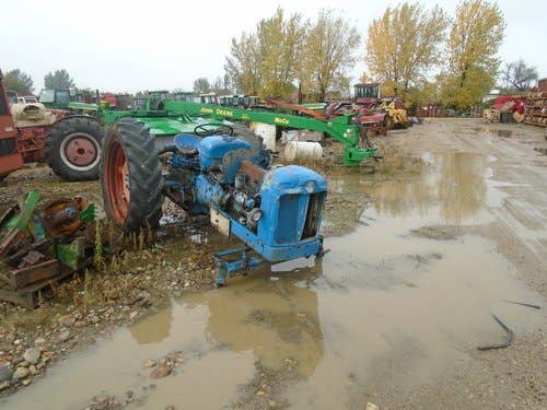 Used Ford MAJOR Tractor parts.