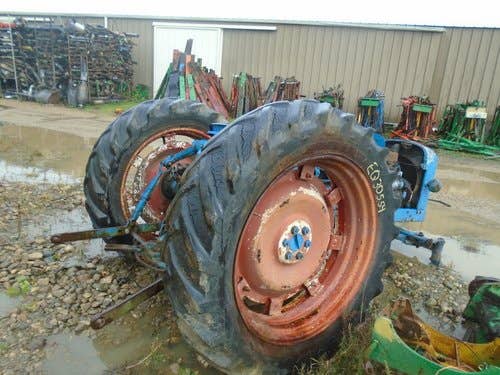 Used Ford MAJOR Tractor parts.