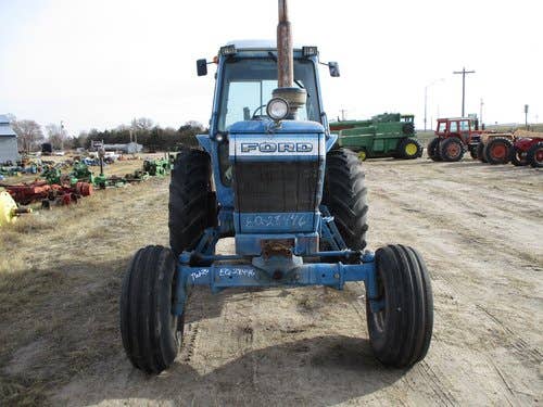 Used Ford tw20 Tractor parts.