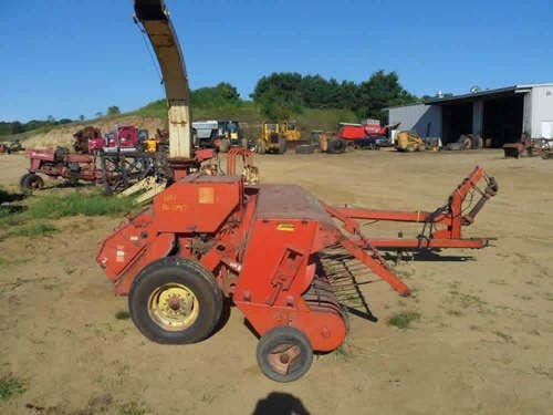 Used Gehl 1000 Harvester parts.