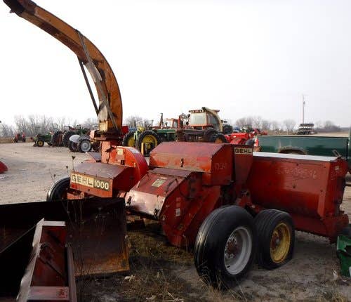 Used Gehl 1000 Harvester parts.