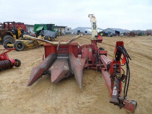 Used Gehl 1060 Harvester parts.
