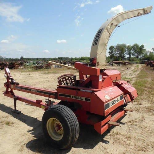 Used Gehl 1060 Harvester parts.