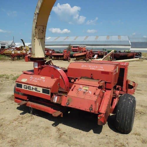 Used Gehl 1060 Harvester parts.