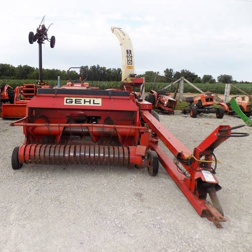 Used Gehl 1060 Harvester parts.