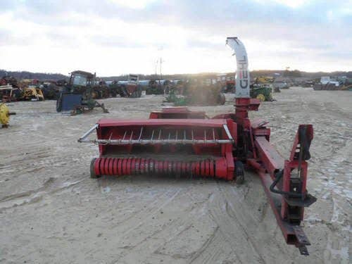 Used Gehl 1065 Harvester parts.