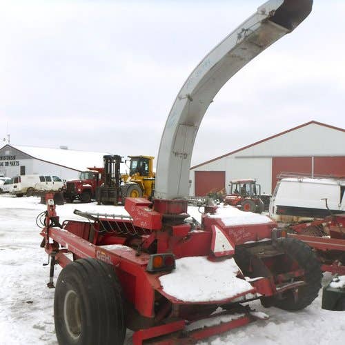 Used Gehl 1065 Harvester parts.
