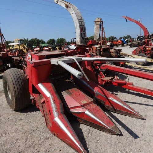 Used Gehl 1065 Harvester Parts Used Gehl 1065 Harvester Parts