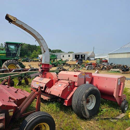Used Gehl 1065 Harvester parts.