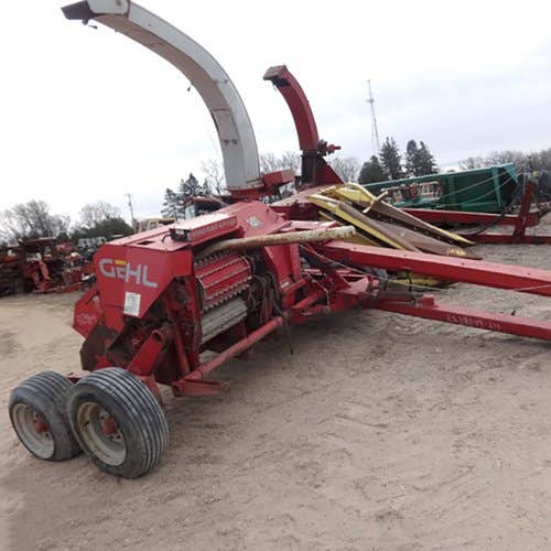 Used Gehl 1065 Harvester parts.