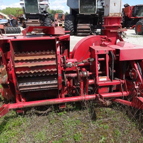 Used Gehl 1075 Harvester parts.