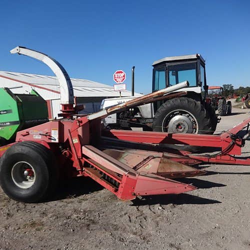 Used Gehl 1075 Harvester parts.