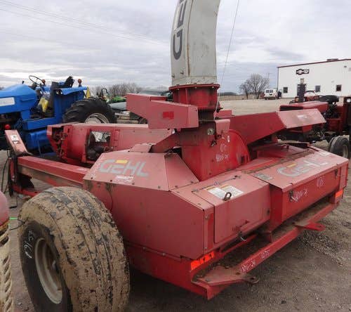 Used Gehl 1075 Harvester parts.