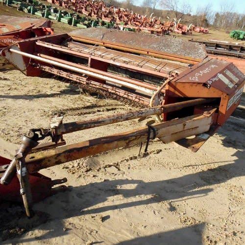 Used Gehl 1090 Hay Cutting parts.