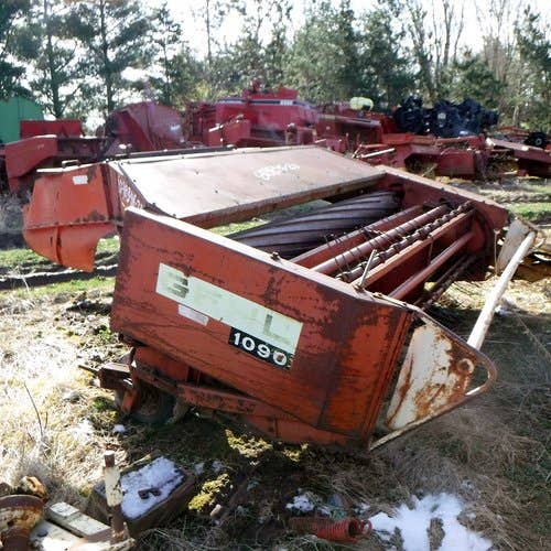 Used Gehl 1090 Hay Cutting parts.