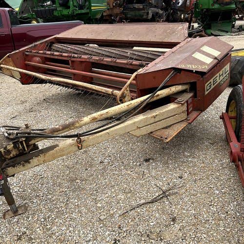 Used Gehl 1090 Hay Cutting parts.