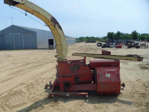 Used Gehl 1200 Harvester parts.