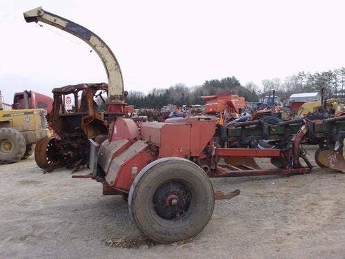 Used Gehl 1260 Harvester Parts Used Gehl 1260 Harvester Parts