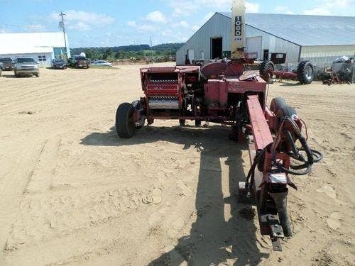 Used Gehl 1265 Harvester Parts Used Gehl 1265 Harvester Parts