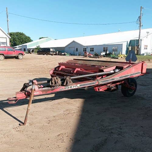 Used Gehl 2170 Hay Cutting parts.
