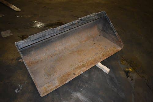 Used Gehl 2600 Skid Steer Loader parts.