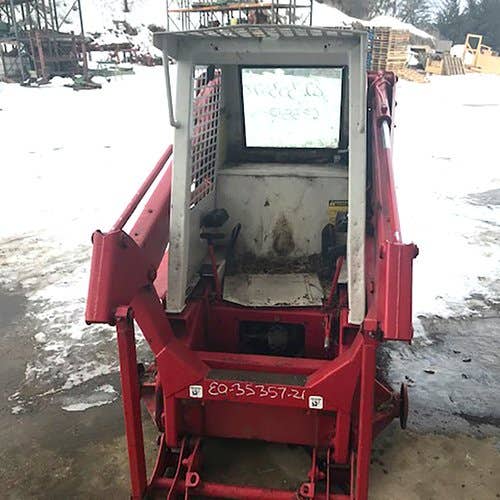 Used Gehl 3510 Skid Steer Loader parts.