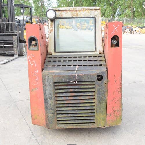 Used Gehl 3610 Skid Steer Loader parts.