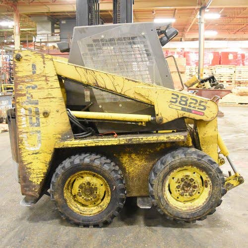 Used Gehl 3825 Skid Steer Loader parts.