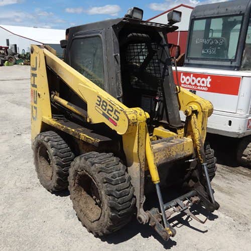 Used Gehl 3825 Skid Steer Loader parts.