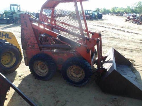 Used Gehl 4400 Skid Steer Loader parts.