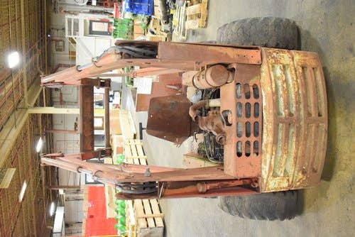 Used Gehl 4400 Skid Steer Loader parts.